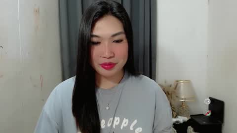 Snapshot of clairewntr_ chatting on October 3, 7:11 pm CLAIRE online show from October 3, 7:11 pm