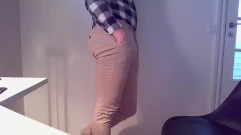 Snapshot of clamshive7 chatting on February 2, 10:25 am clamshive7 online show from February 2, 10:25 am