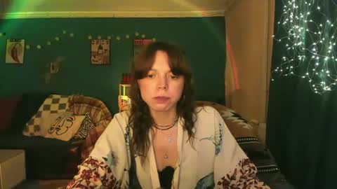 Snapshot of clancyosbourne chatting on July 2, 6:58 pm Clancy online show from July 2, 6:58 pm