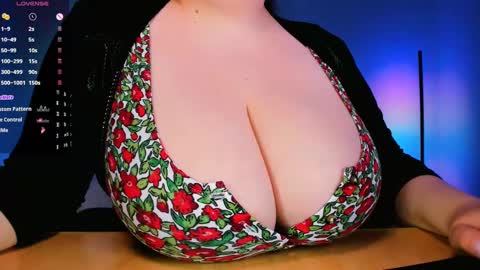 Clara  online show from February 19, 10:42 pm