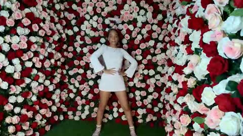 Clara  online show from December 9, 9:17 am