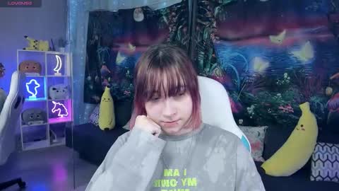 clarabenson online show from January 9, 8:21 pm