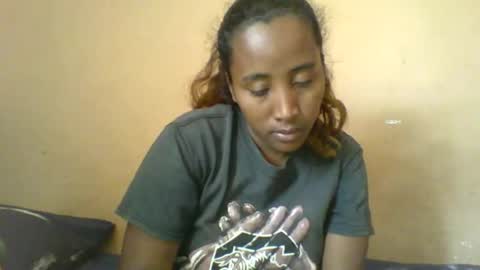 Clarah0123 online show from September 13, 8:25 am