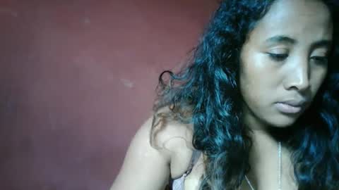 Snapshot of clarah0123 chatting on May 19, 9:48 am Clarah0123 online show from May 19, 9:48 am