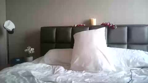 Snapshot of claralafontaine chatting on February 27, 7:30 am claralafontaine online show from February 27, 7:30 am