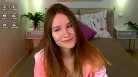 Snapshot of clare_ff chatting on September 25, 9:35 am Claire online show from September 25, 9:35 am