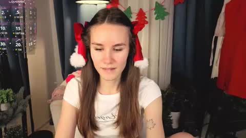 Claire online show from December 20, 1:40 pm