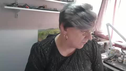 Snapshot of clarem chatting on February 27, 2:06 pm clare nylons online show from February 27, 2:06 pm