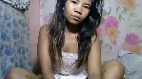 Snapshot of clarissezz chatting on April 28, 3:00 am clarissezz online show from April 28, 3:00 am
