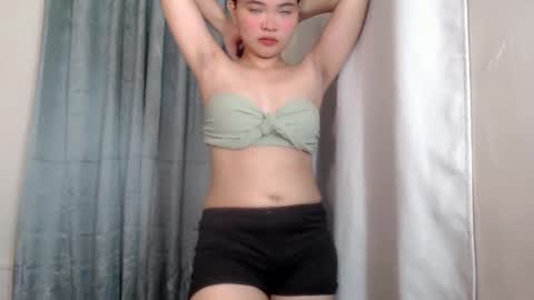 Snapshot of clarita_moore1000 chatting on December 7, 11:51 am Rita online show from December 7, 11:51 am