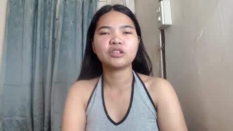 Snapshot of clarita_moore1000 chatting on December 15, 12:18 am Rita online show from December 15, 12:18 am