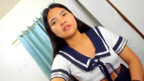 Snapshot of clarita_moore1000 chatting on February 22, 2:17 am Rita online show from February 22, 2:17 am