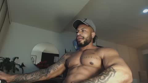 clark_strong online show from June 18, 11:20 pm