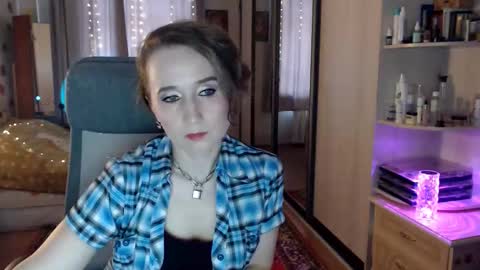 classyinna online show from October 21, 8:37 am