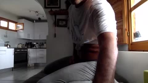 Snapshot of claudi779 chatting on October 12, 12:48 pm claudi779 online show from October 12, 12:48 pm