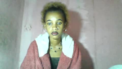 claudianne online show from June 17, 1:56 pm