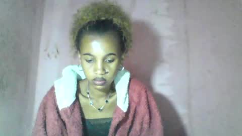 claudianne online show from June 19, 5:06 pm