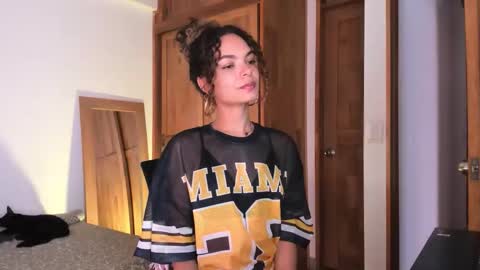 Claudia Rivera online show from February 11, 7:19 pm