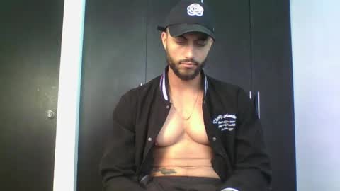 Snapshot of claybrown_ chatting on April 22, 5:25 pm Clay online show from April 22, 5:25 pm