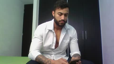 Snapshot of claybrown_ chatting on May 15, 2:57 pm Clay online show from May 15, 2:57 pm