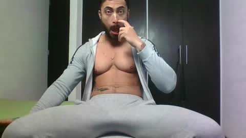 Snapshot of claybrown_ chatting on May 19, 11:16 am Clay online show from May 19, 11:16 am
