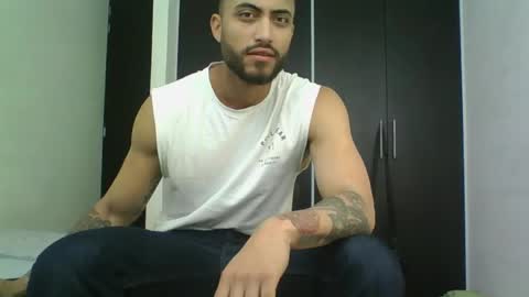 Snapshot of claybrown_ chatting on May 27, 1:52 pm Clay online show from May 27, 1:52 pm