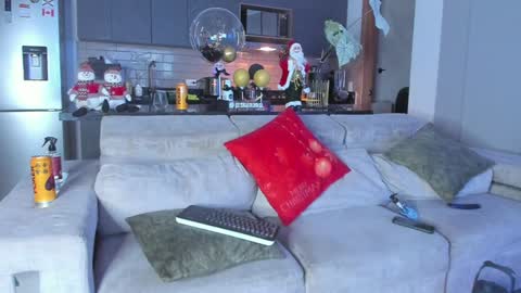 claytonburgues online show from December 30, 8:43 am