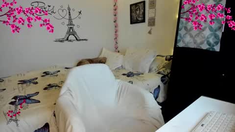 cleo_christmas online show from March 23, 12:14 am