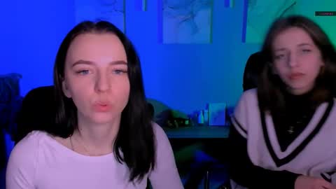 Snapshot of cleo_cool chatting on February 27, 9:31 am ur Cleo online show from February 27, 9:31 am