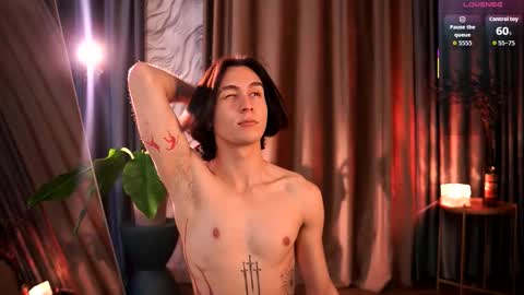 Snapshot of cleo_stringer20 chatting on March 3, 6:52 am Cleo online show from March 3, 6:52 am