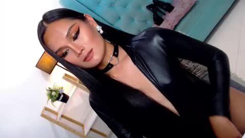 Cleo online show from February 25, 8:57 am