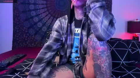 Snapshot of cleosexxx chatting on February 8, 12:08 pm cleo y maikol online show from February 8, 12:08 pm