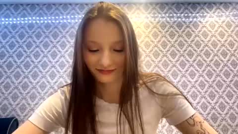 Cleo online show from December 5, 6:37 pm