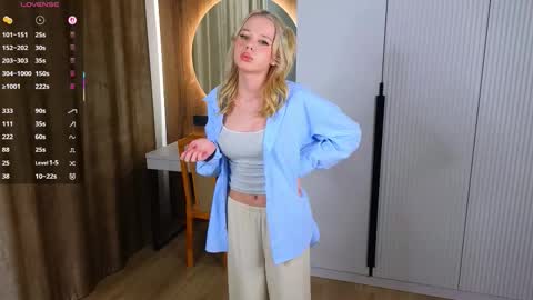 Aria online show from November 15, 4:03 pm