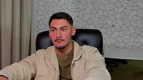 Snapshot of clintmasterss chatting on February 3, 7:57 am ClintMasterss online show from February 3, 7:57 am