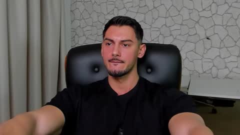 Snapshot of clintmasterss chatting on February 6, 7:02 am ClintMasterss online show from February 6, 7:02 am