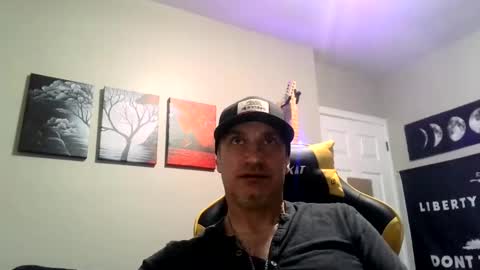 Snapshot of clintwood12 chatting on December 17, 6:56 am chad online show from December 17, 6:56 am