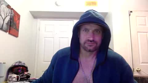 Snapshot of clintwood12 chatting on September 15, 6:46 am chad online show from September 15, 6:46 am