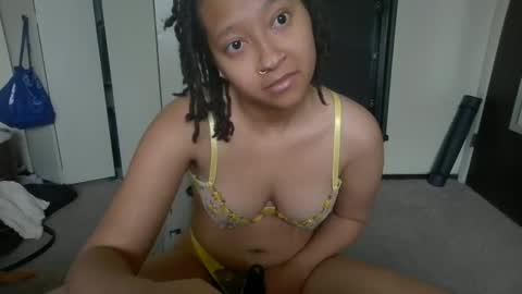 High Queen Clio online show from January 30, 7:04 pm