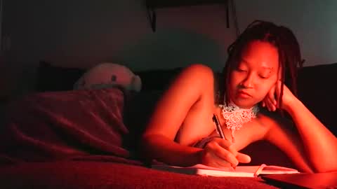 Snapshot of clioenchants chatting on May 11, 4:04 pm High Queen Clio online show from May 11, 4:04 pm