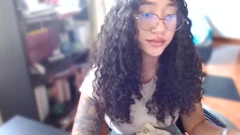 Snapshot of clitia_xx chatting on May 11, 8:28 pm Clitia online show from May 11, 8:28 pm