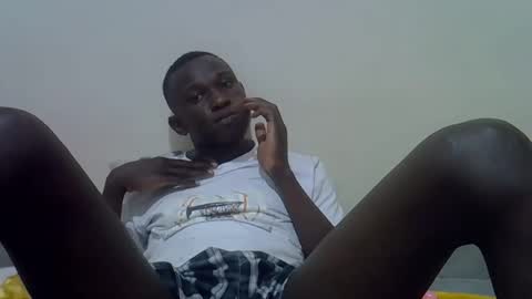 Snapshot of clive_damian chatting on February 3, 2:53 am clive_damian online show from February 3, 2:53 am