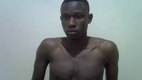 Snapshot of clive_damian chatting on February 11, 1:54 am clive_damian online show from February 11, 1:54 am