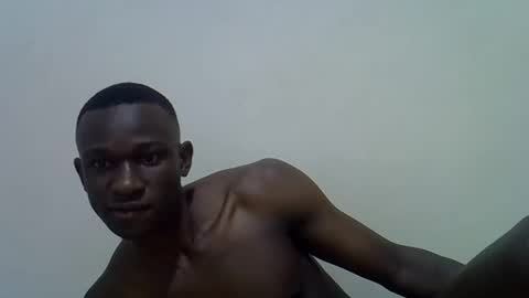 Snapshot of clive_damian chatting on February 11, 9:53 pm clive_damian online show from February 11, 9:53 pm