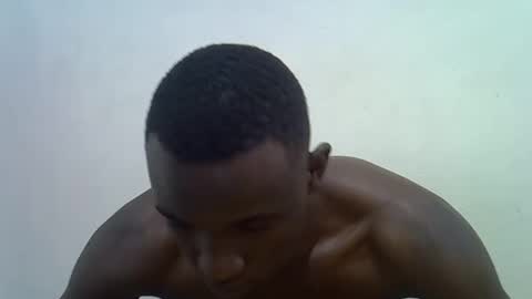 Snapshot of clive_damian chatting on February 13, 1:07 pm clive_damian online show from February 13, 1:07 pm