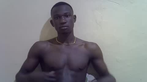 Snapshot of clive_damian chatting on February 20, 3:03 am clive_damian online show from February 20, 3:03 am