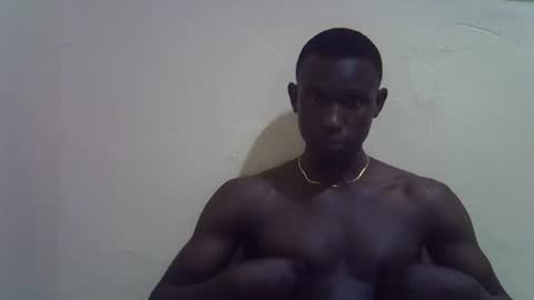 Snapshot of clive_damian chatting on February 26, 12:31 am clive_damian online show from February 26, 12:31 am