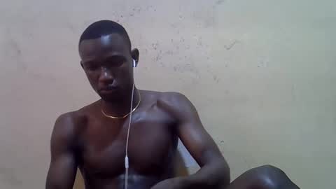 clive_damian online show from April 5, 10:56 am