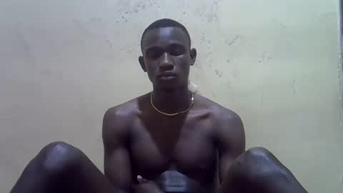 clive_damian online show from April 8, 7:58 pm