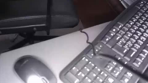 Snapshot of clluch95 chatting on October 15, 1:44 pm clluch95 online show from October 15, 1:44 pm